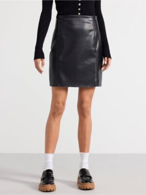 Mini skirt in imitation leather - 8613879-80
