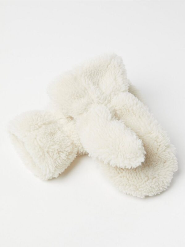 Mittens with ears in pile - 8598765-1230