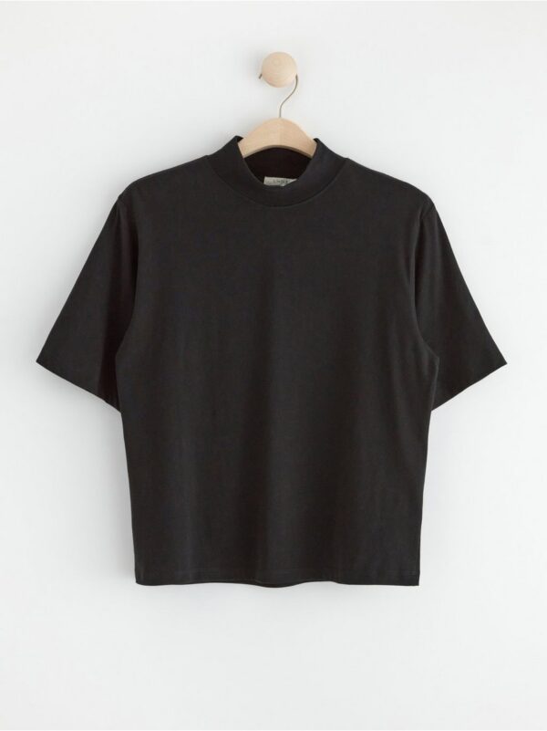Short sleeve top with mock neck - 8632381-80