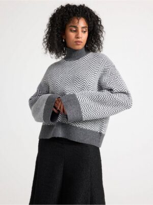 Knitted jumper with pattern - 8630669-9803