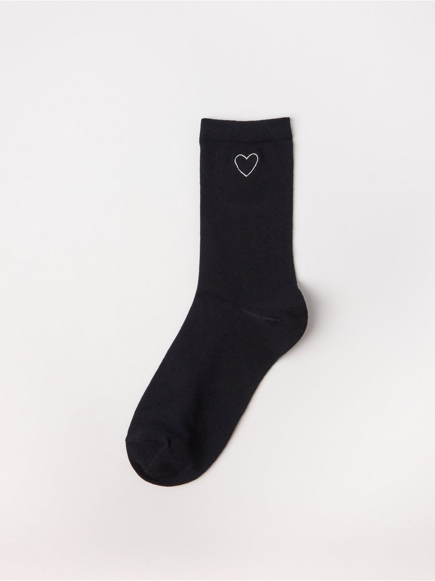 Carape – Socks with embroidery