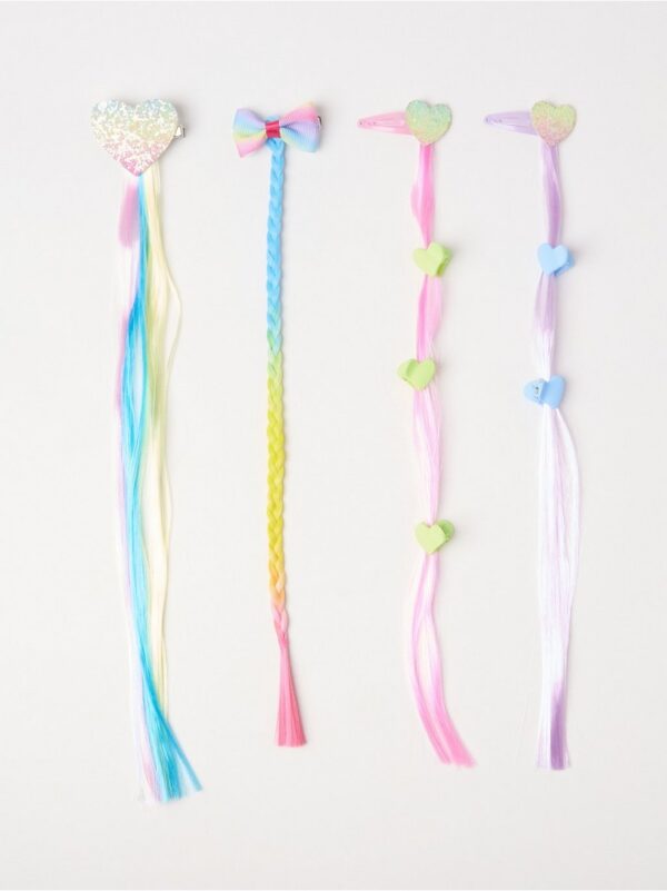 Fake hair with hearts - 8691585-6665