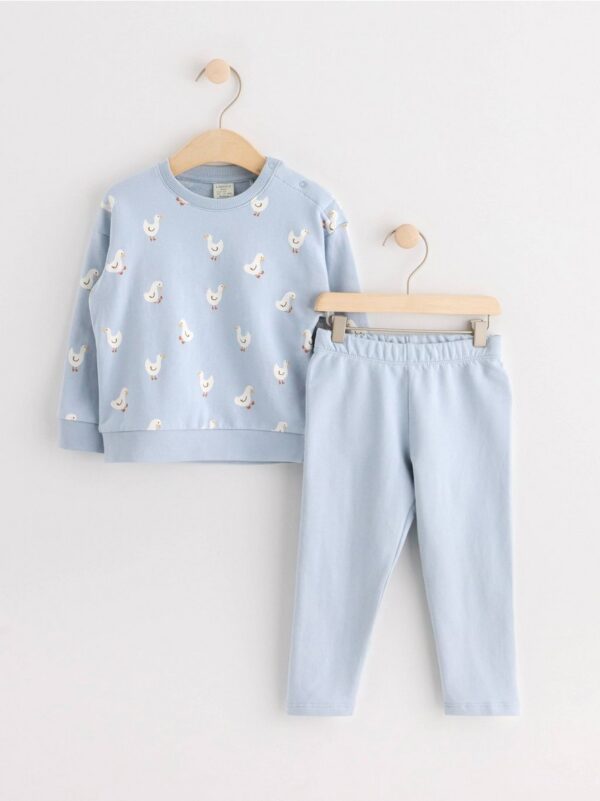 Set with sweatshirt and leggings - 8693908-2197