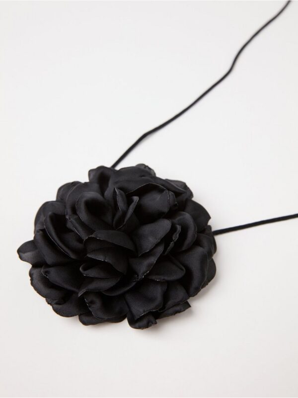 Flower with string - 8700597-80
