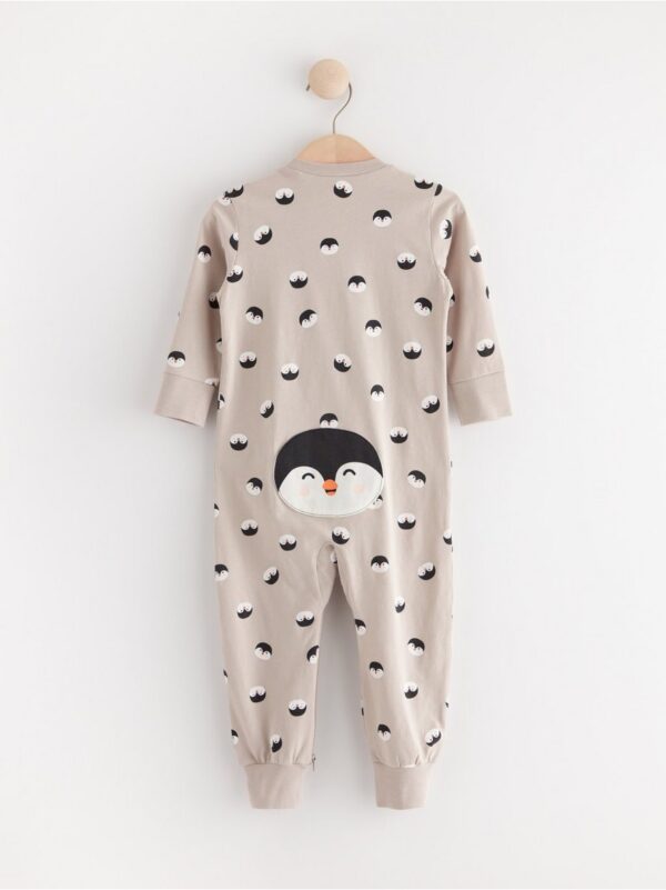 Pyjamas with penguins - 8618147-9928