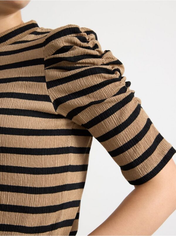 Textured puff sleeve top - 8683556-80