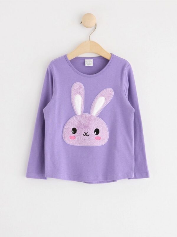 Top with rabbit - 8687778-6927