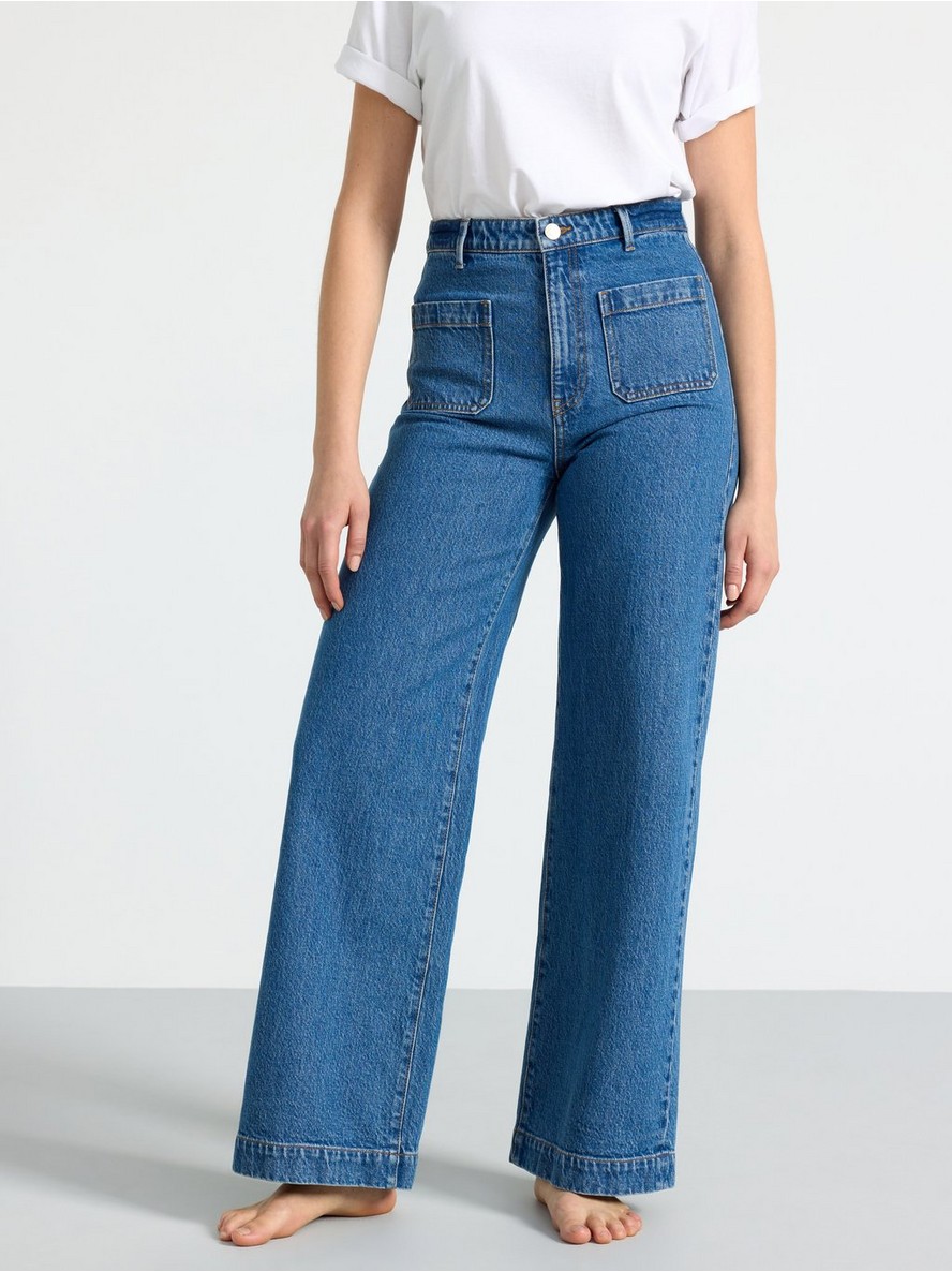 Pantalone – High waist Jeans with wide legs