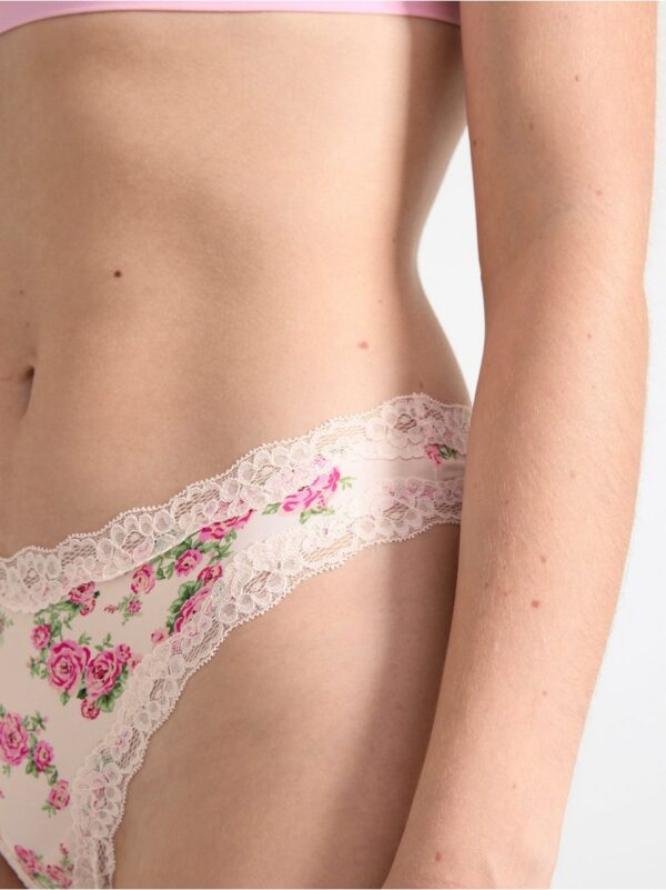 Thong with lace details - 8703783-1097