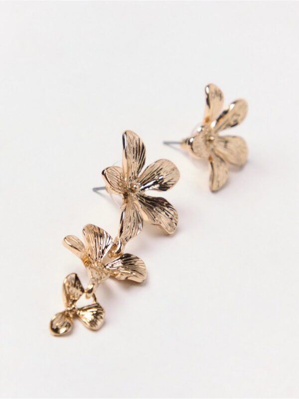 Flower shaped earrings - 8605293-20