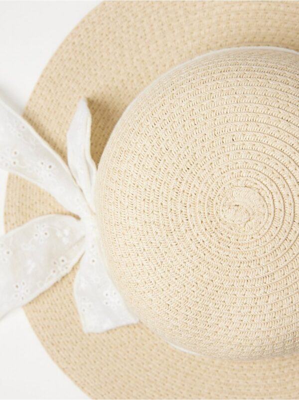Straw hat with bow - 8729590-311