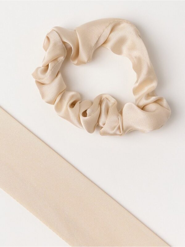Scrunchie with bow - 8753021-9609