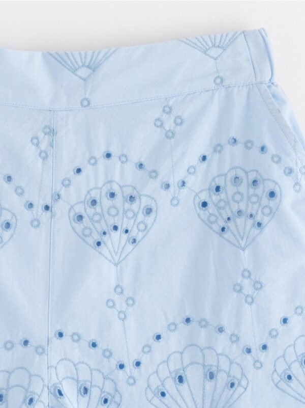 Shorts with broderie anglaise - 3001368-9614