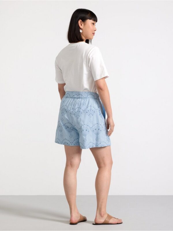 Shorts with broderie anglaise - 3001368-9614
