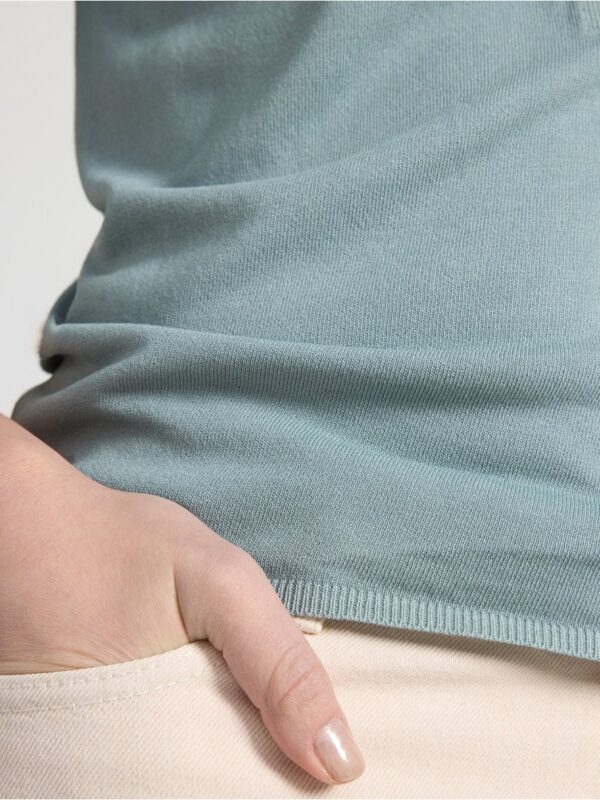Fine-knitted top with collar - 3001493-8707