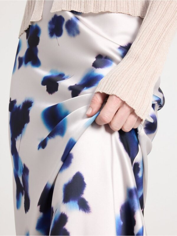 Maxi skirt in satin - 3002459-7403