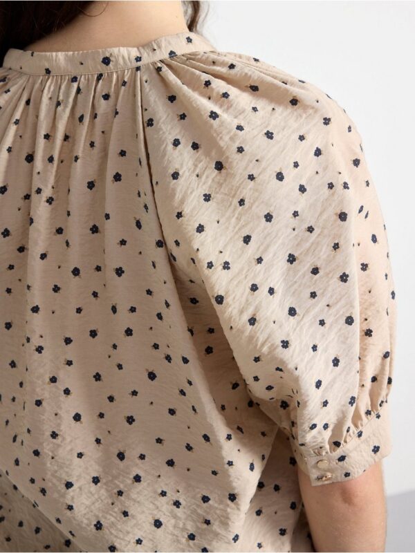 Blouse with puff sleeves - 8635675-4939
