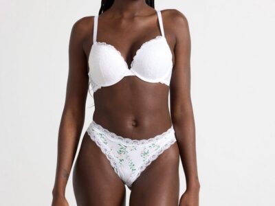 Thong with lace details - 8703783-70