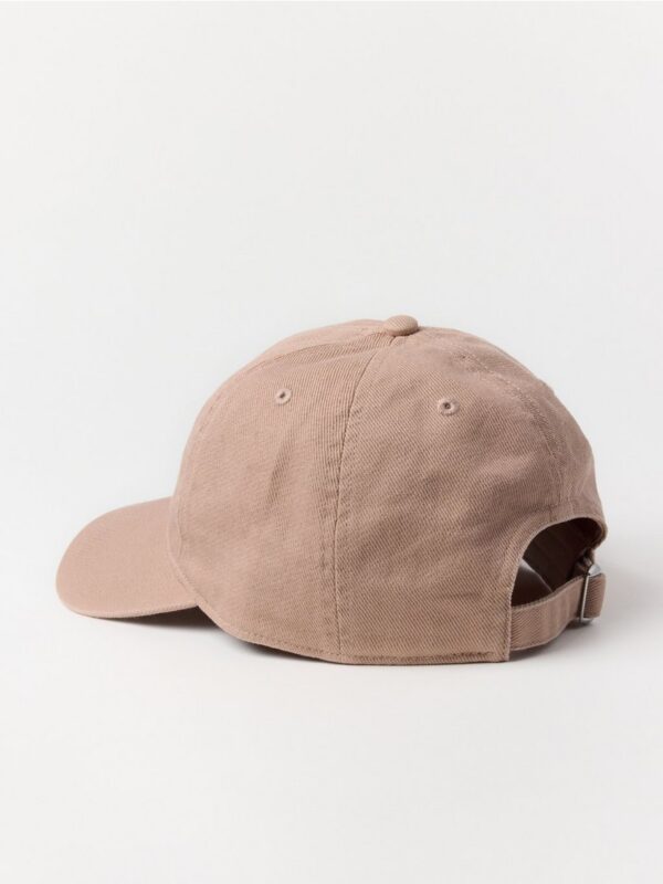 Cap with rounded peak - 3002830-9619