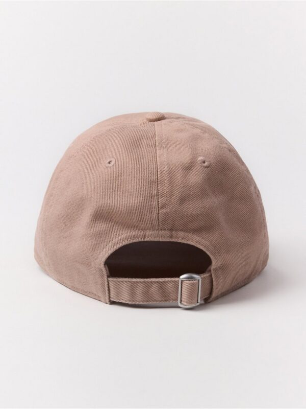 Cap with rounded peak - 3002830-9619