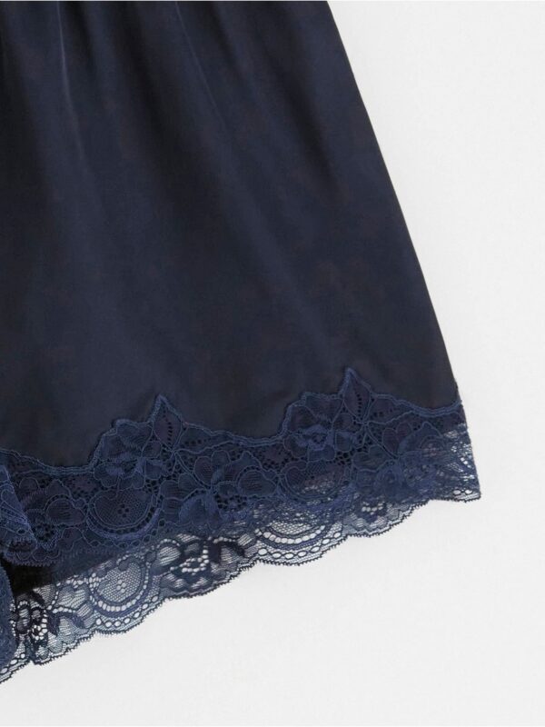 Satin pyjama shorts with lace - 8622886-2150