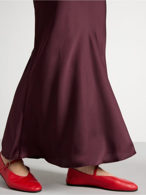 Maxi skirt in satin - 3000038-8596