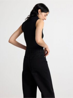 Sleeveless turtleneck top - 3001666-80