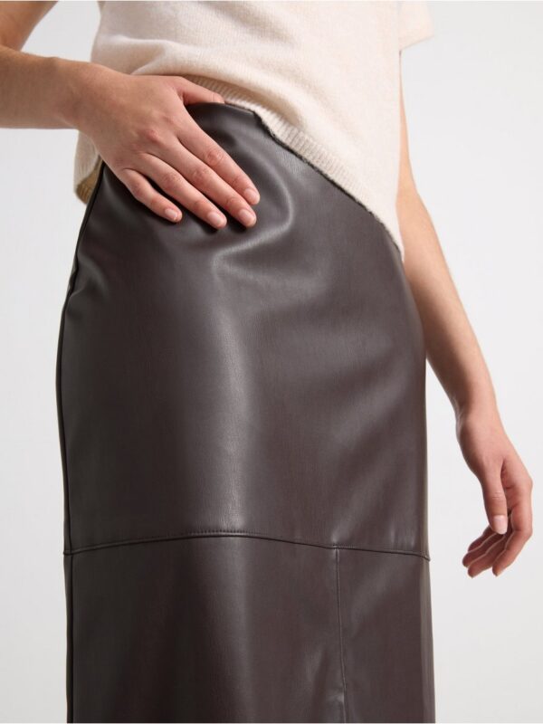 Midi skirt in imitation leather - 3001746-2599