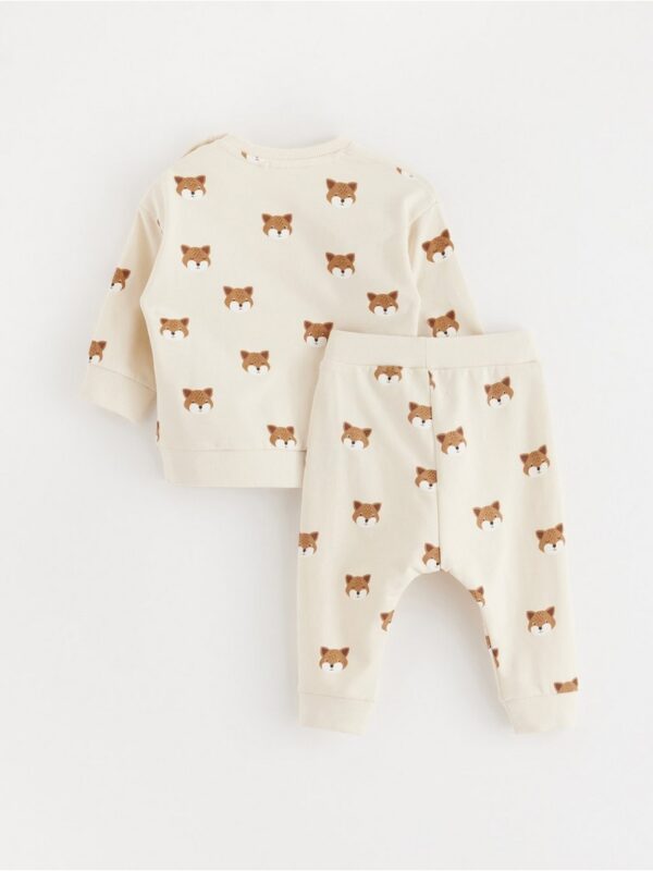 Set - sweatshirt and joggers - 3002334-1230