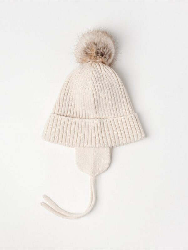 Knitted beanie with pom pom - 3002137-1230