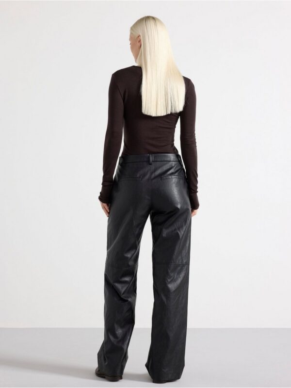 Trousers in imitation leather - 3002358-80