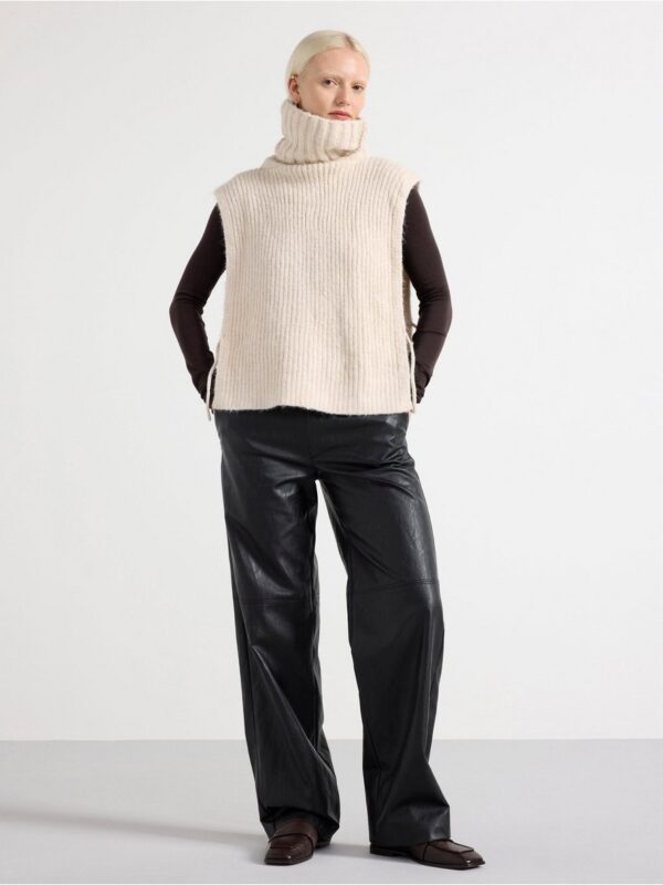 Trousers in imitation leather - 3002358-80