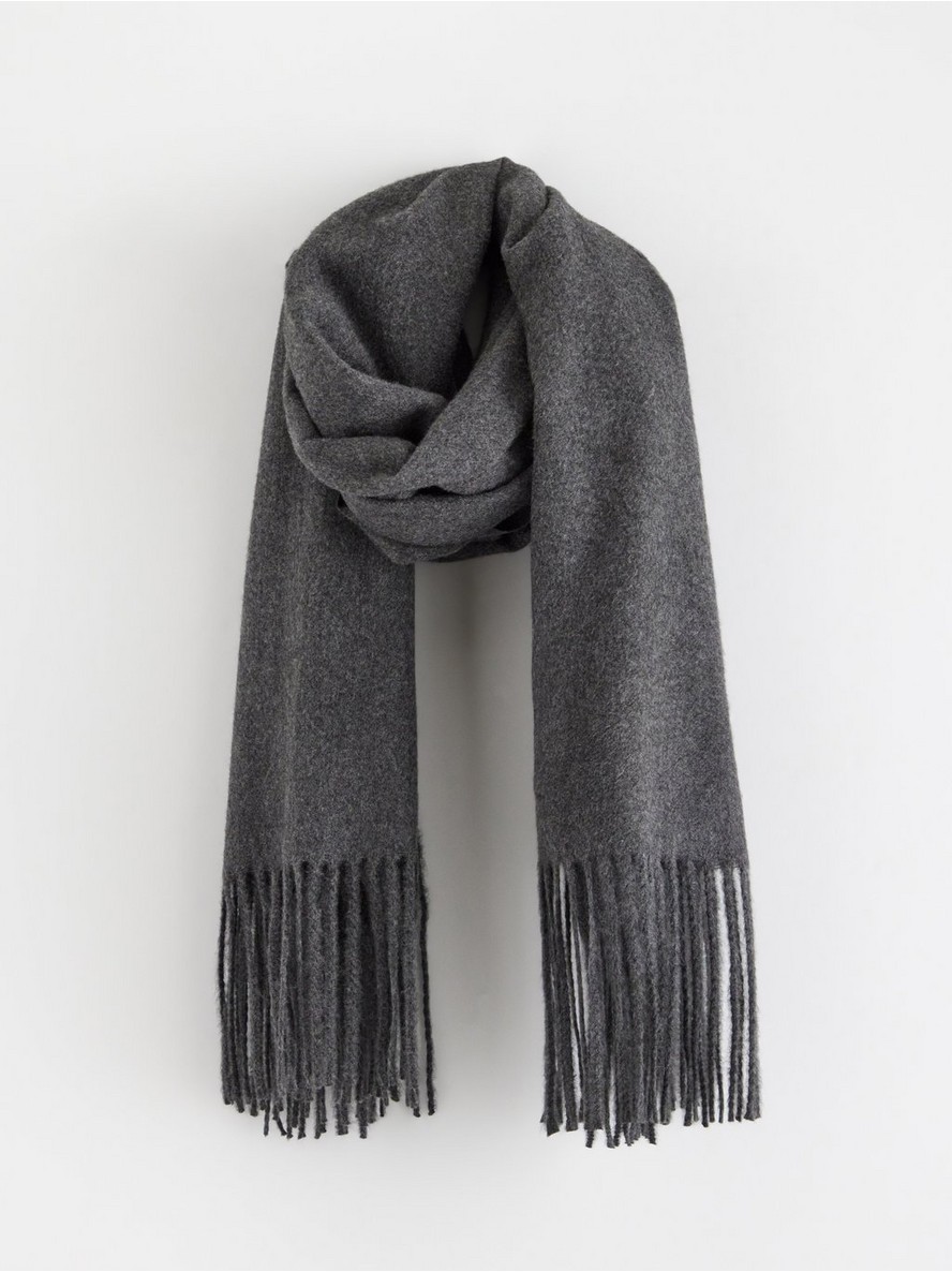 Sal – Scarf with fringes
