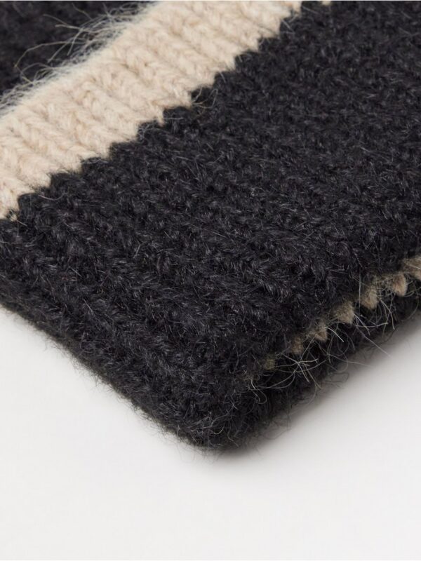 Knitted beanie - 3002983-80