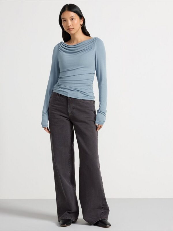 Long-sleeved top with gatherings - 3003867-8001