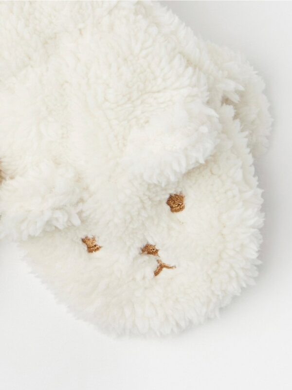 Mittens with ears in pile - 8598765-1230