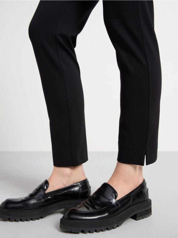 High waist trousers in stretchy jersey - 8630869-81