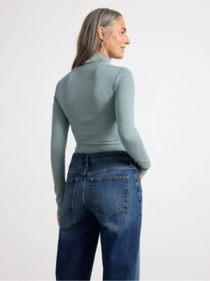 Ribbed long-sleeved top with turtleneck - 3001168-3564