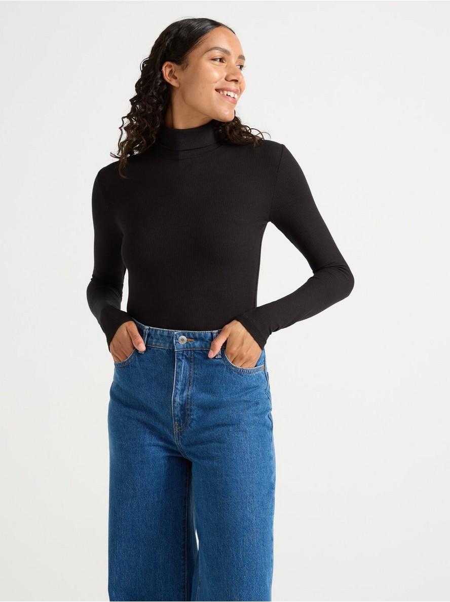 Rolka – Ribbed long-sleeved top with turtleneck