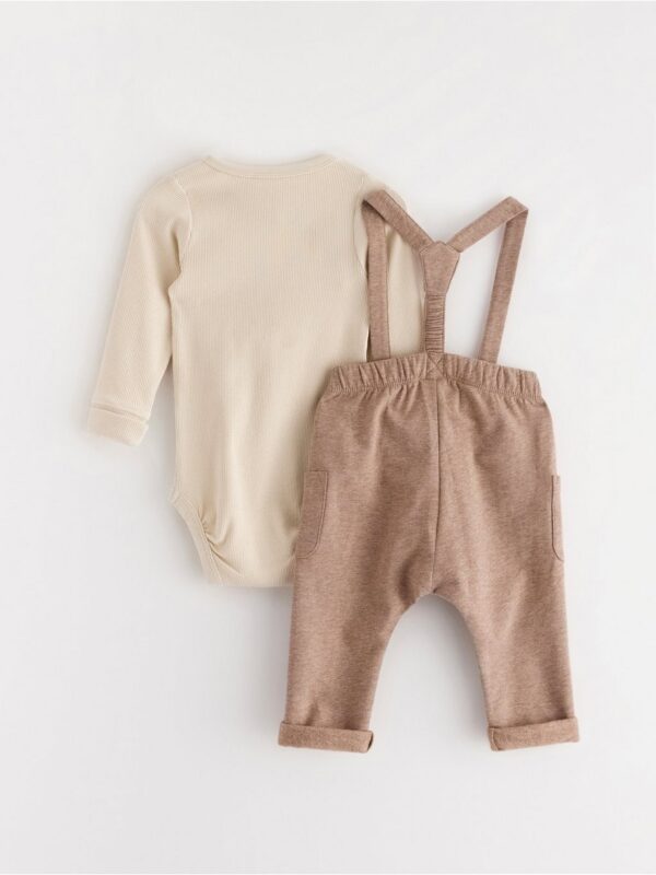 Set - bodysuit and bib trousers - 3002810-1230
