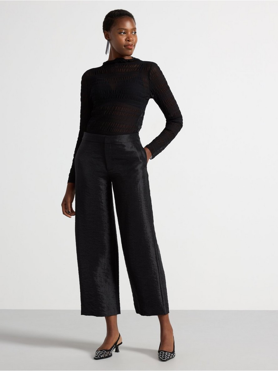 Pantalone – Cropped trousers with wide legs