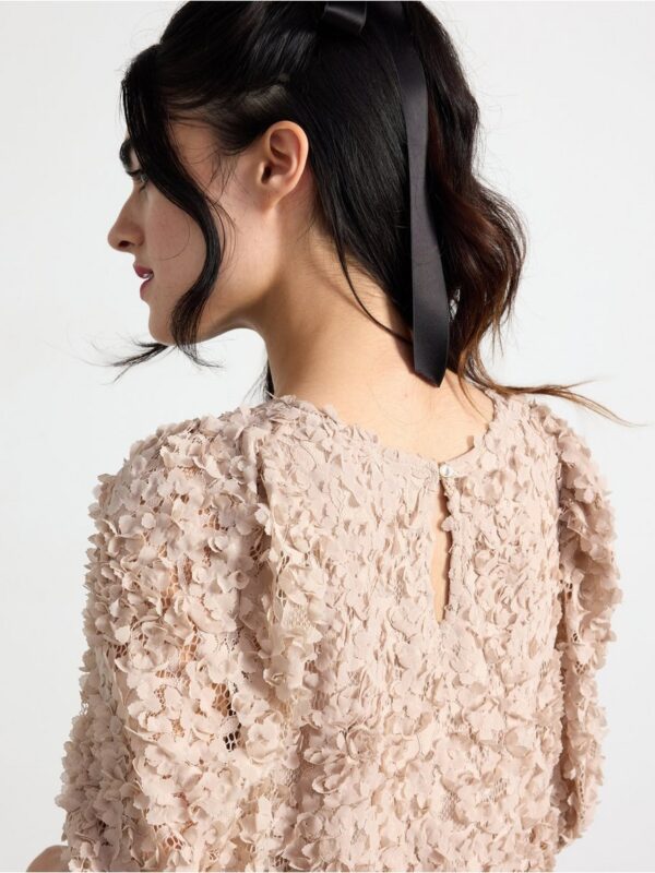 Dress in lace with flowers - 3004605-4344