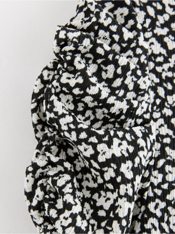 Top with puff sleeves - 3000045-1418