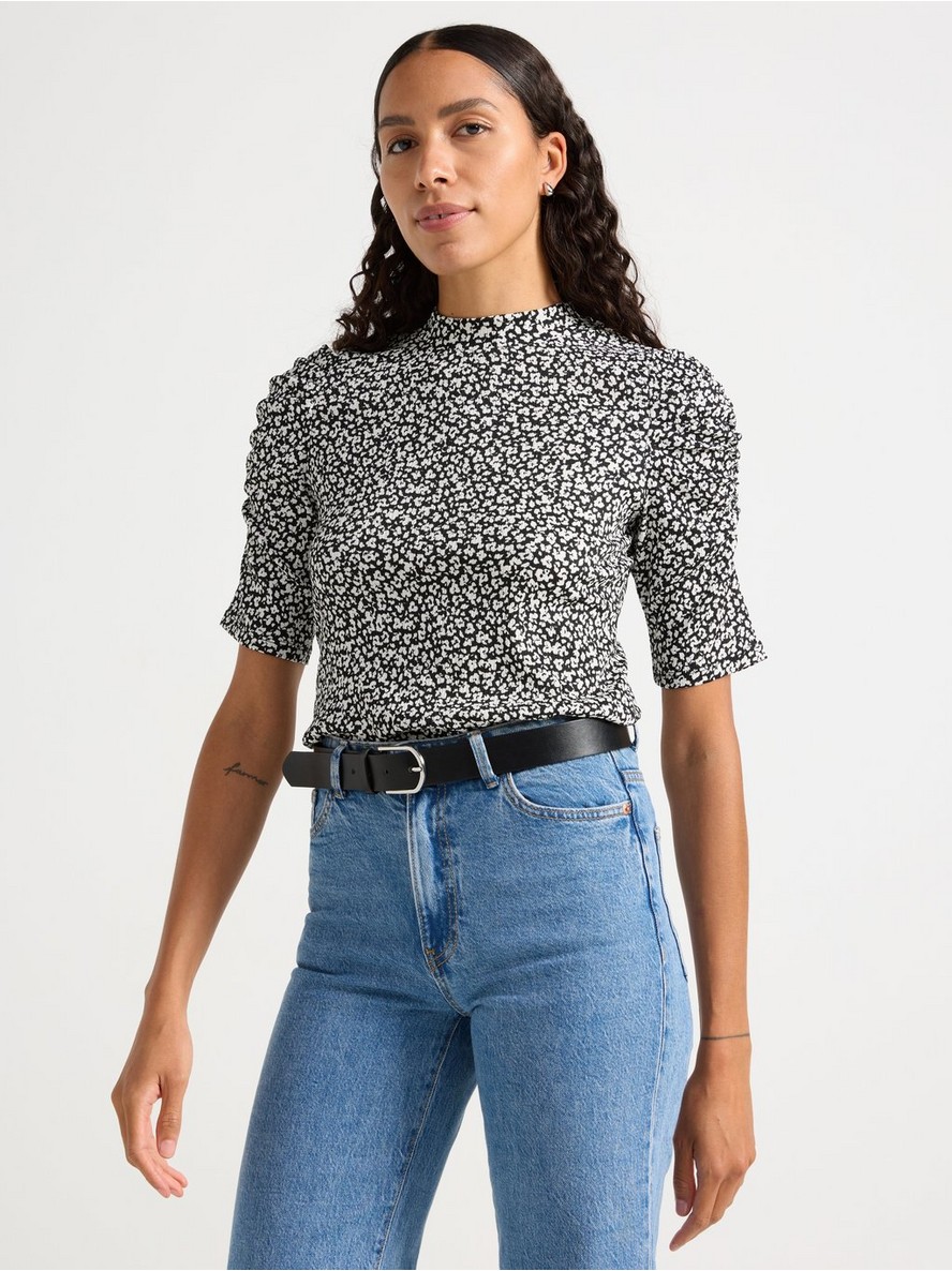 Bluza – Top with puff sleeves