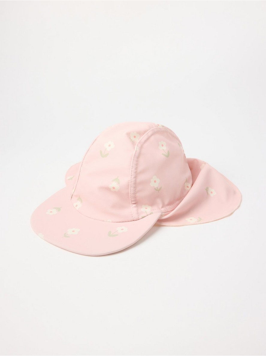 – UPF 50+  cap