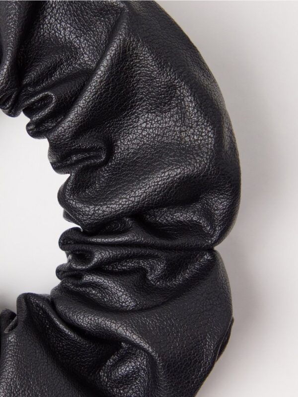 Scrunchie in faux leather - 3004294-80