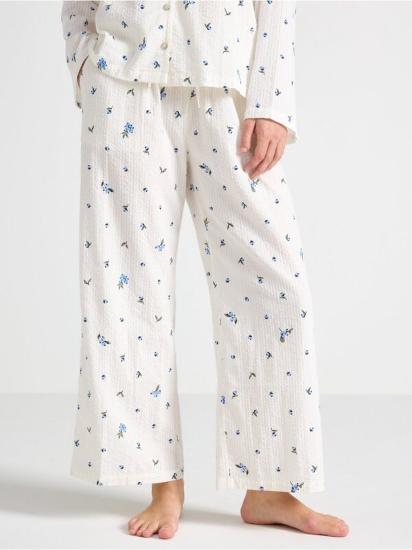 Pyjama trousers in seersucker - 8579929-3675