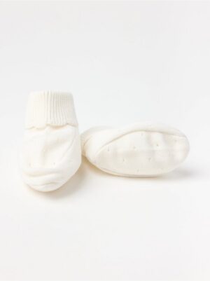 Pattern-knit footies - 3005506-325