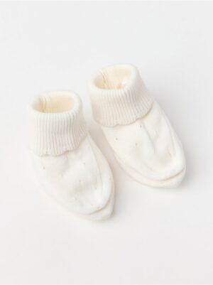 Pattern-knit footies - 3005506-325