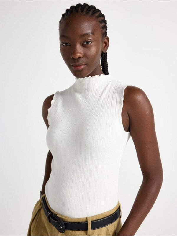 Sleeveless top - 3006402-300